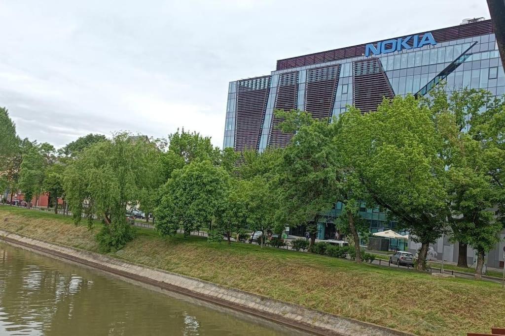 Central, Big Terrace, Near River Temesvár Kültér fotó